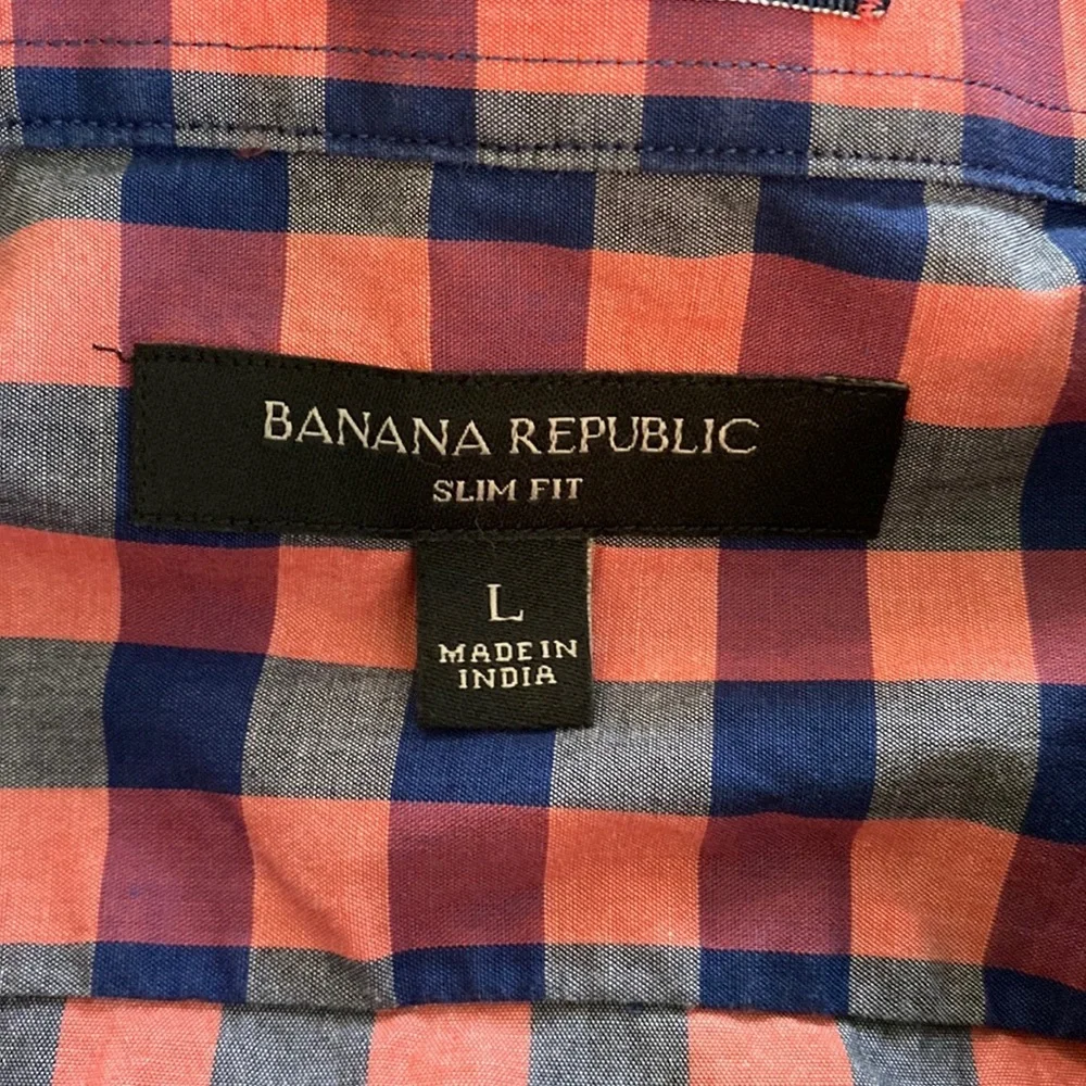 Banana Republic long sleeve checkered button down shirt